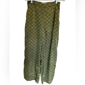 Urban Outfitters Women’s Pants Wide Leg Green Gold Patterned Size Medium